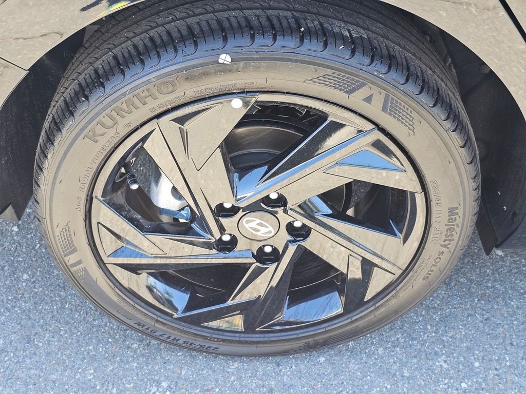 Certified Used 2026 Black Hyundai SEL Sport image 7