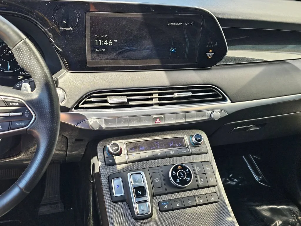 Used 2020 White Hyundai Limited image 32