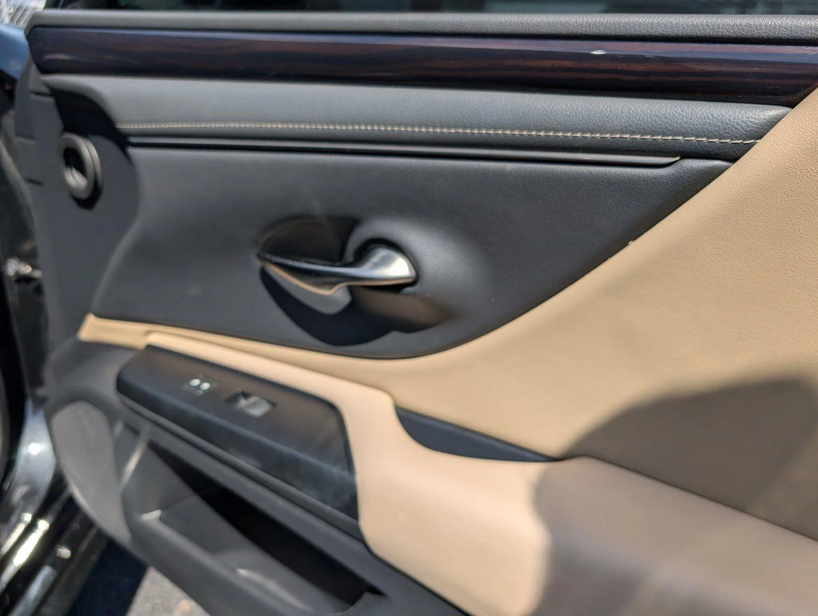 Used 2021 Caviar Lexus ES 350 image 39