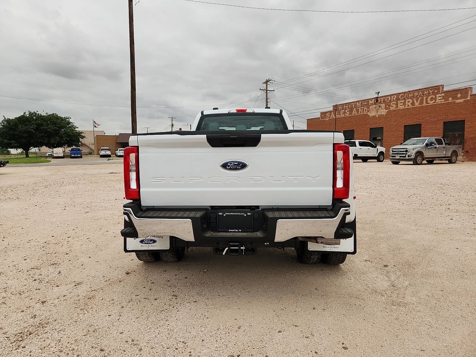 New 2026 Oxford White Ford F-450® XL image 6