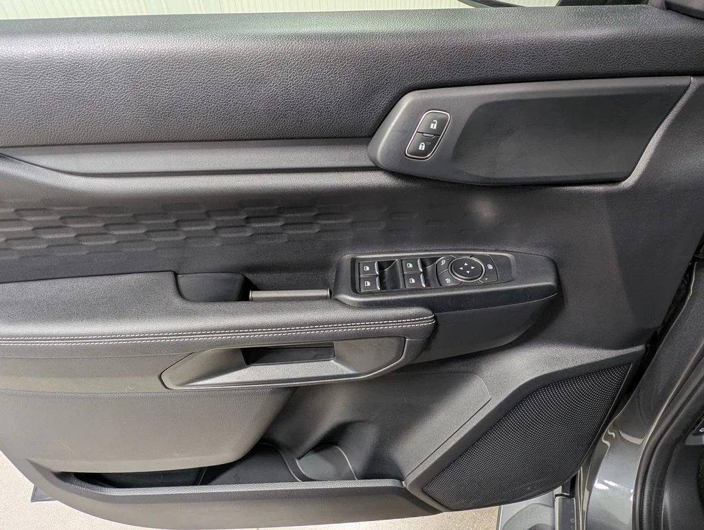 New 2026 Carbonized Gray Metallic Ford XLT image 10