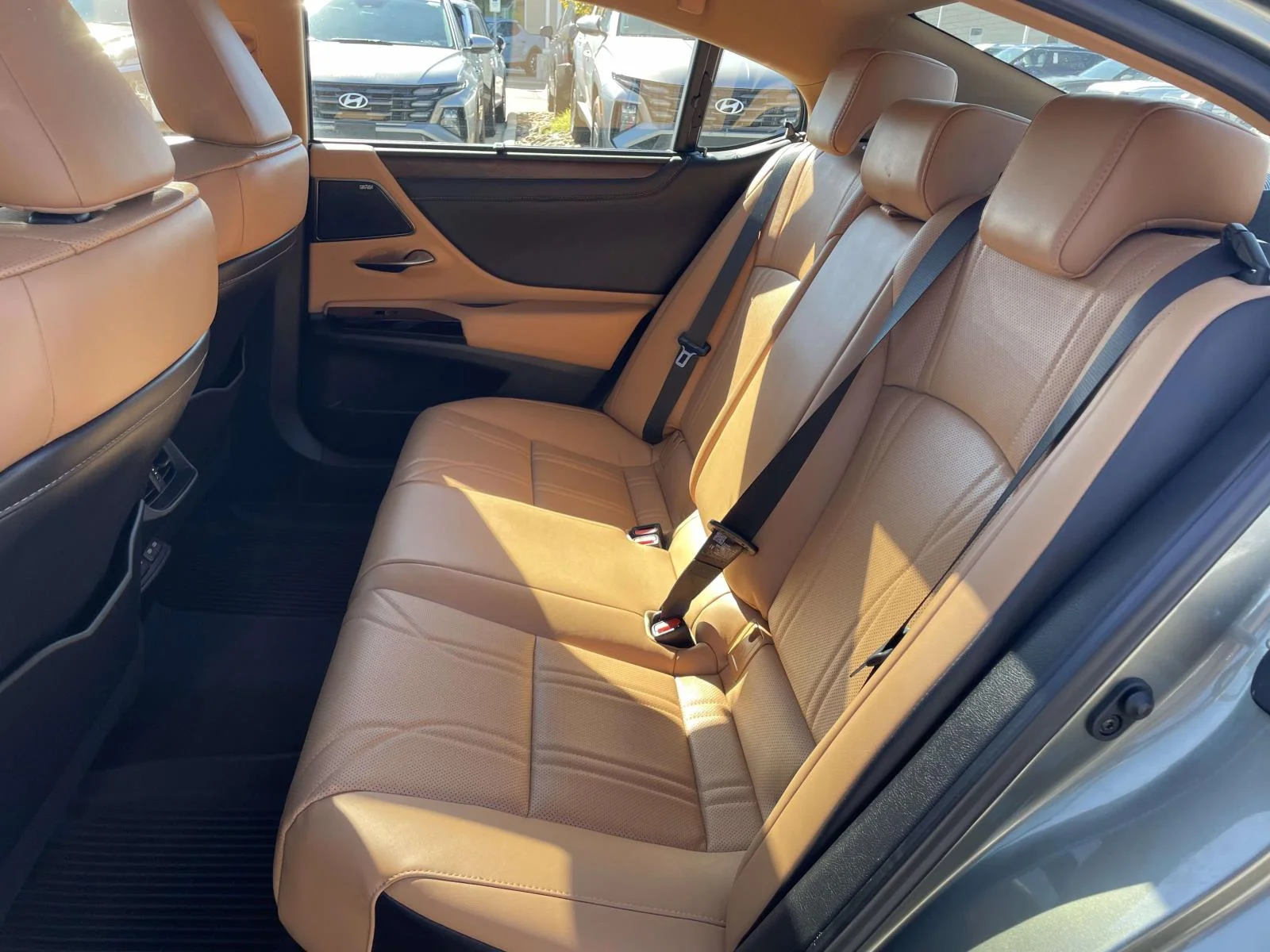 Used 2024 Sunlit Green Lexus Ultra Luxury image 3