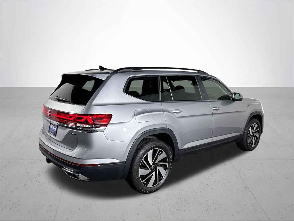 New 2026 Silver Mist Metallic Volkswagen 2.0T SE w/Technology image 6