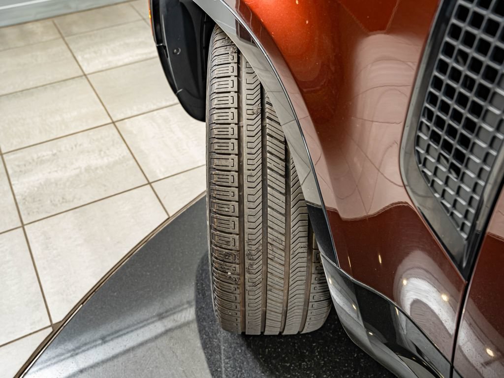 Used 2024 Sedona Red Land Rover X-Dynamic SE image 44