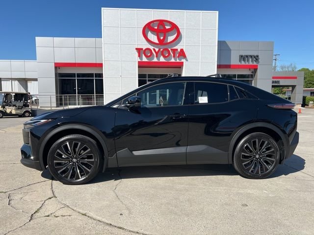 2026 Toyota C-HR XSE - Photo 11
