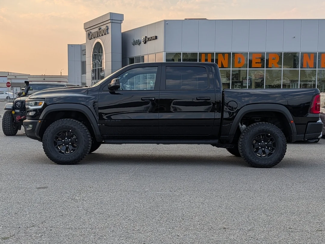 New 2026 Black RAM RHO - - 4x4 - 3.0L Hurricane HO Twin Turbo - Head-Up Display & More! image 5