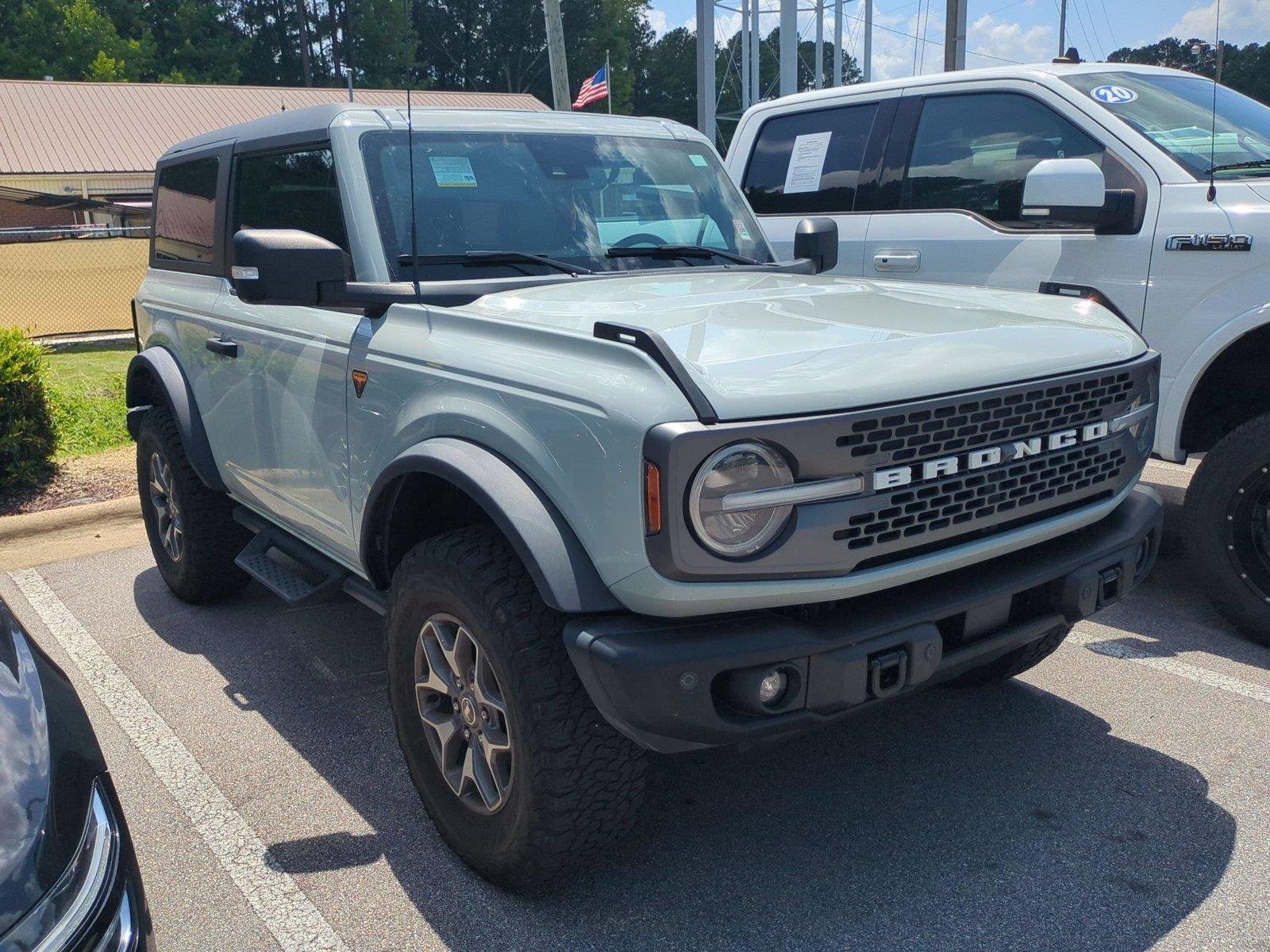 Used 2023 Cactus Gray Ford Badlands Advanced image 3
