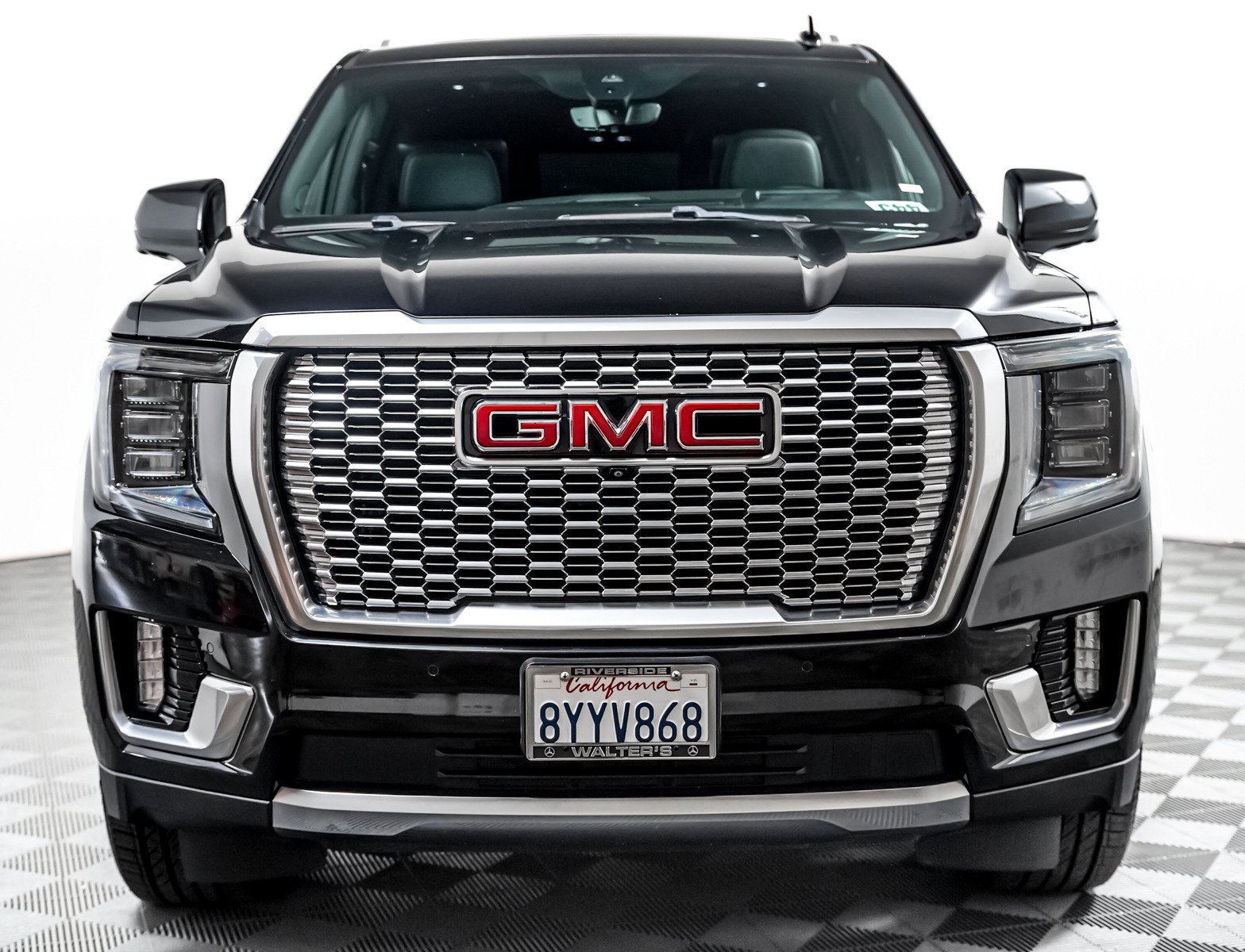 Used 2022 Onyx Black GMC 4WD 4dr Denali image 6