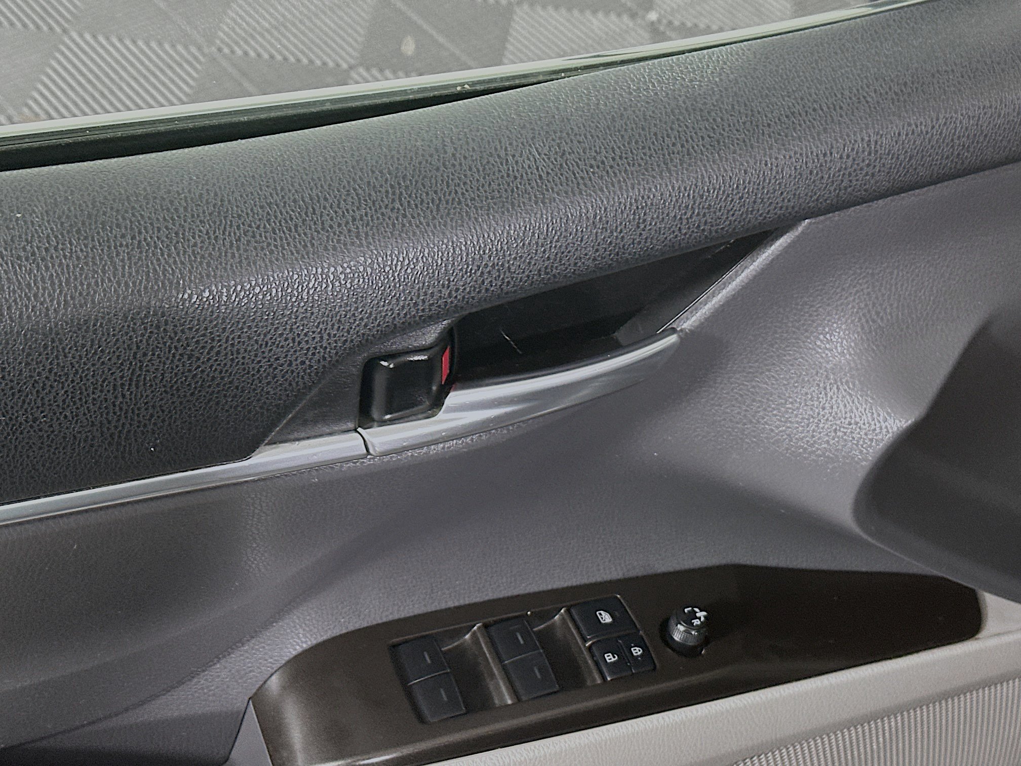 Used 2022 Midnight Black Metallic Toyota SE image 14