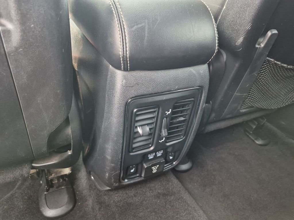 Used 2014 Maximum Steel Metallic Jeep Limited image 24