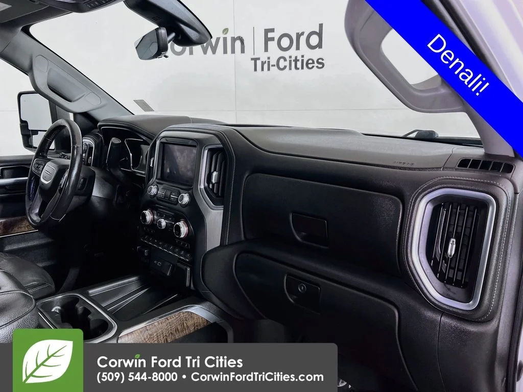 Used 2021 Summit White GMC Denali image 32