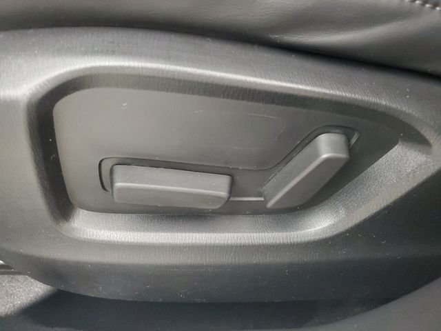 Used 2020 White Mazda Touring ` image 20