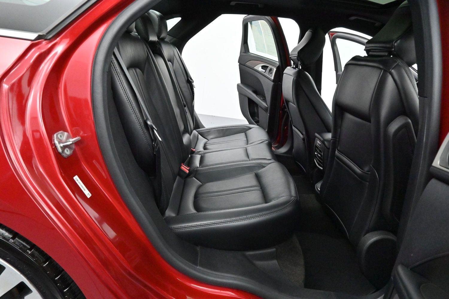 Used 2020 Red Carpet Metallic Tinted Clearcoat Lincoln Reserve image 34