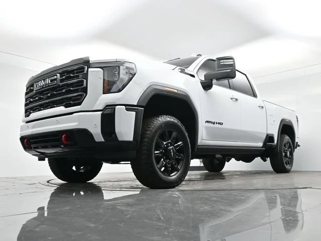 Used 2026 Summit White GMC AT4 image 26