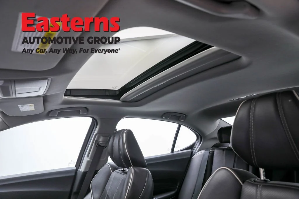 Used 2020 White Acura 3.5L Technology Pkg image 33