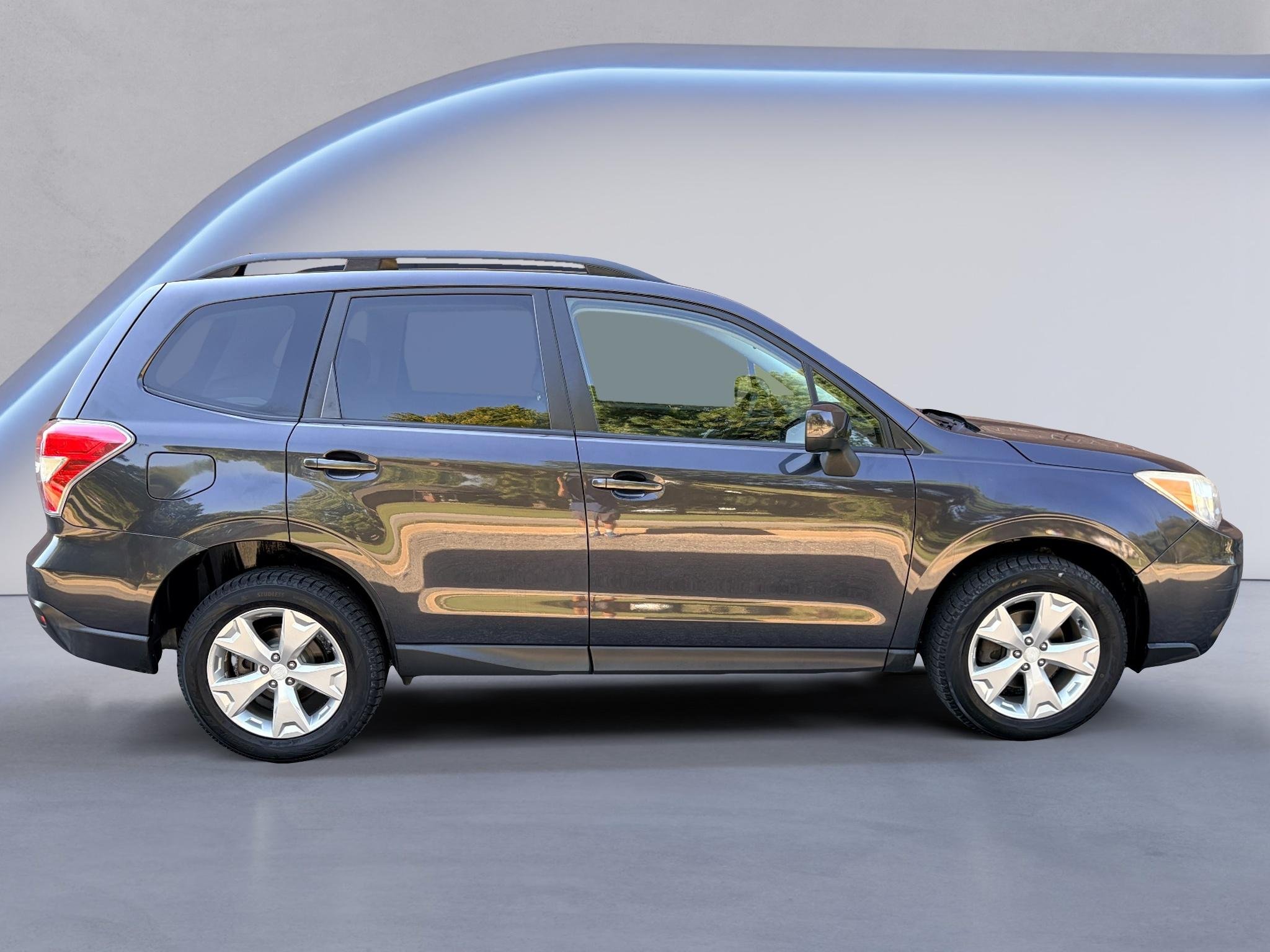 Used 2015 Dark Gray Metallic Subaru 2.5i Premium image 6