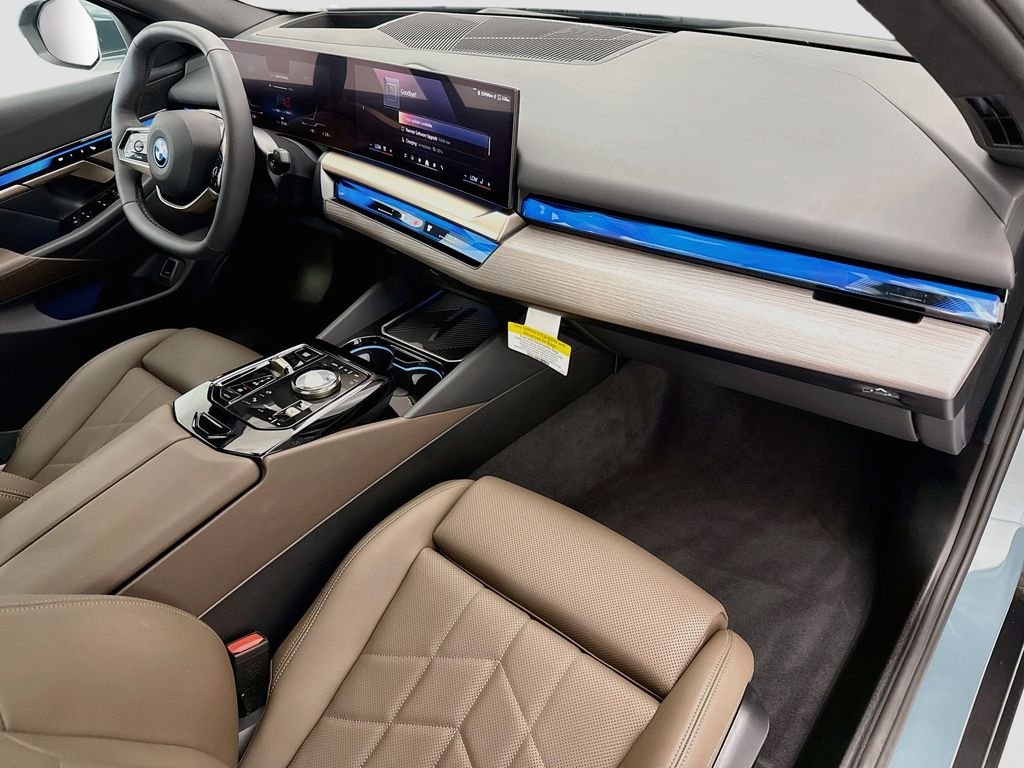 Certified Used 2026 Green Metallic BMW xDrive40 image 16