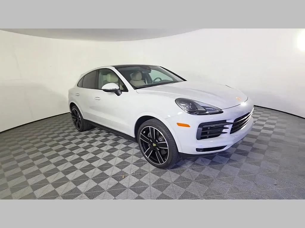 Used 2023 Chalk Porsche Platinum Edition image 34