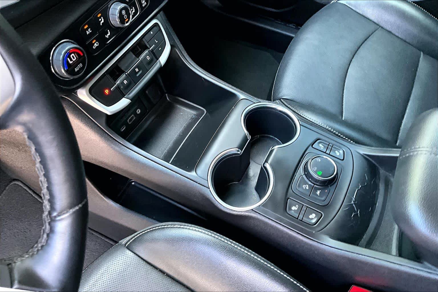 Used 2024 Sterling Metallic GMC SLT image 17