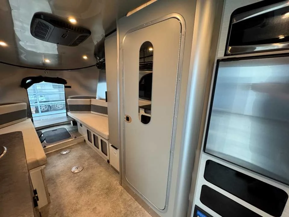 Used 2026 SILVER AIRSTREAM  image 9