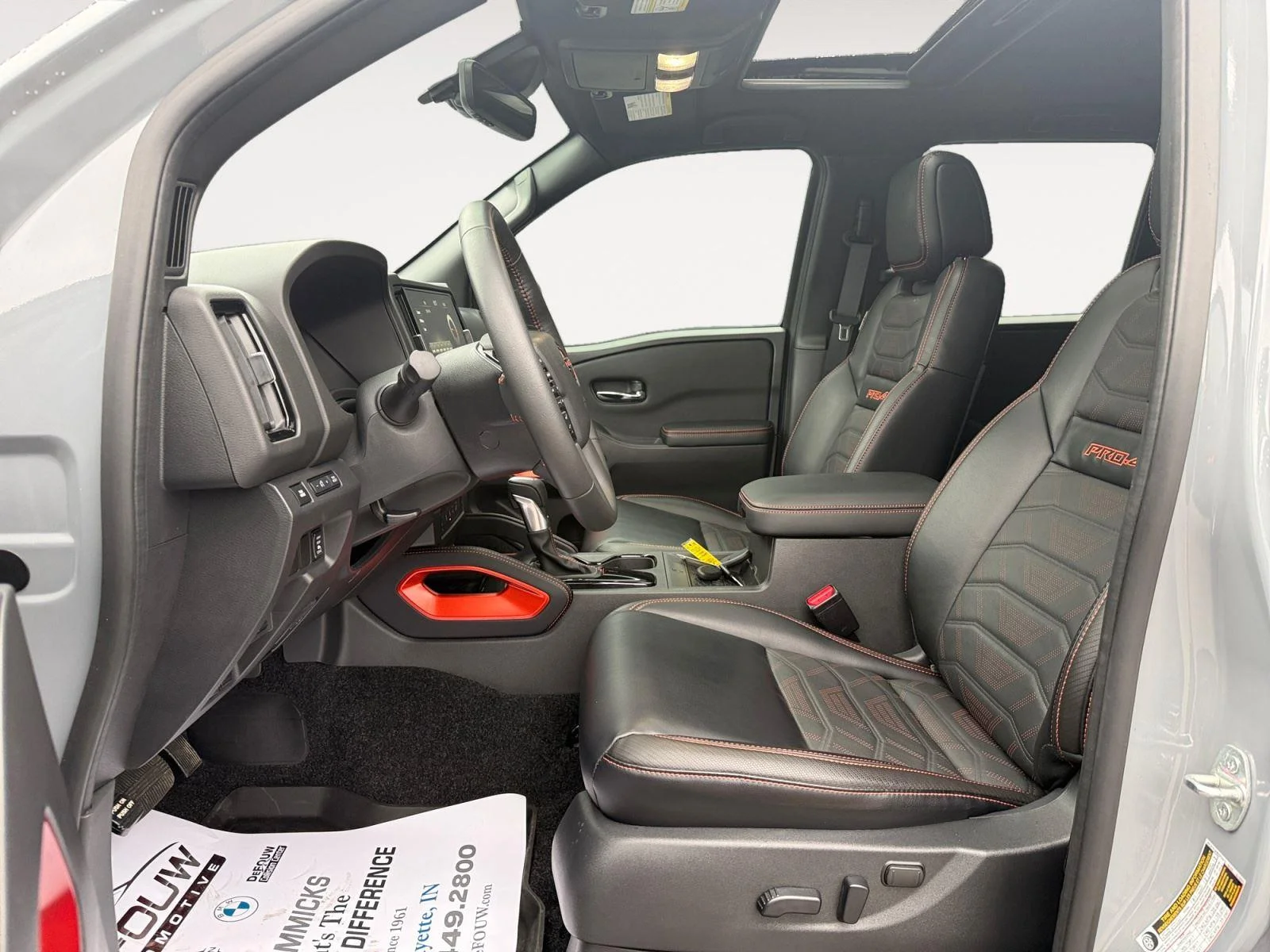 Used 2025 Boulder Gray Pearl Nissan PRO-4X image 10