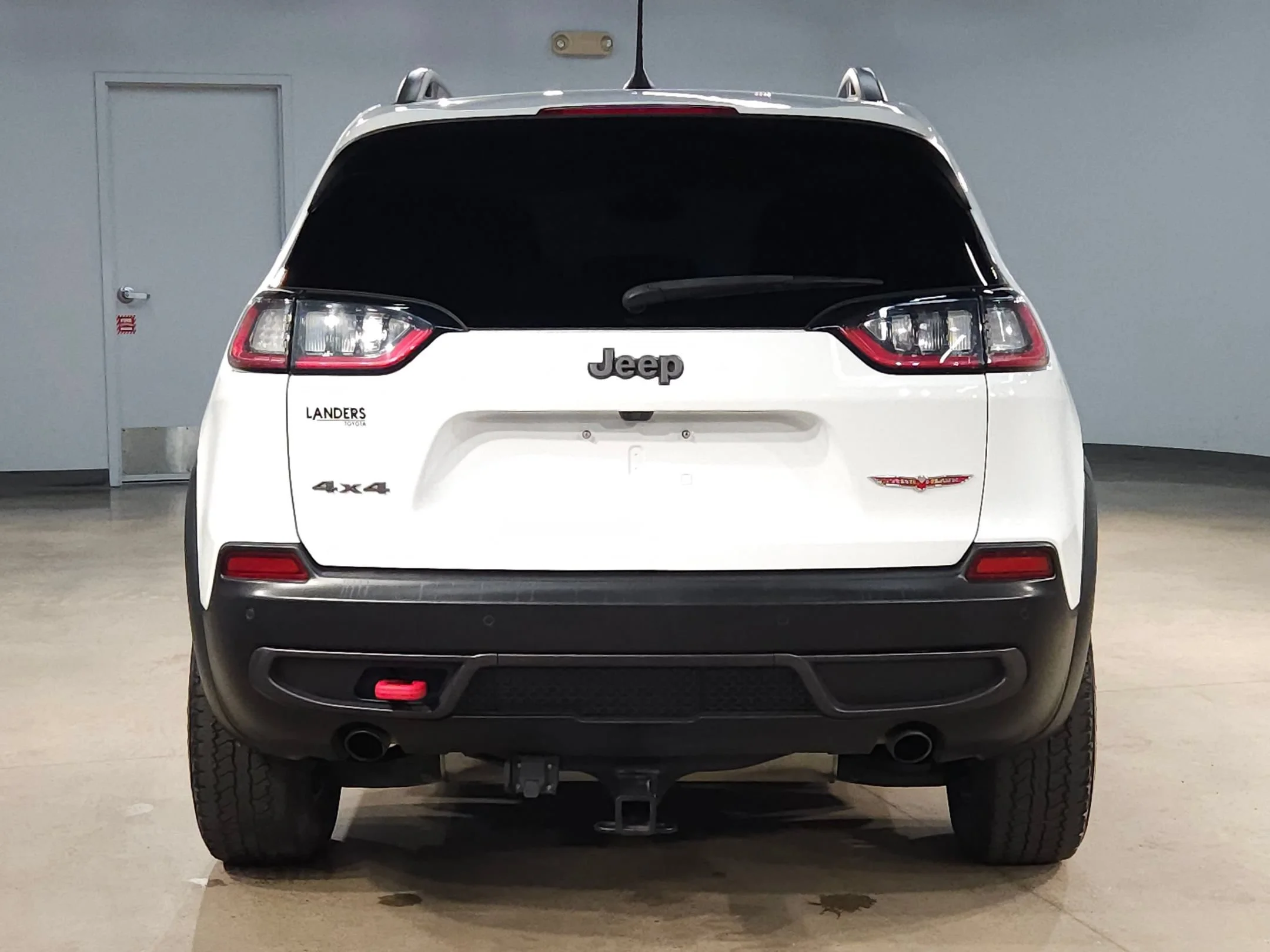Used 2021 Bright White Clearcoat Jeep Trailhawk image 6