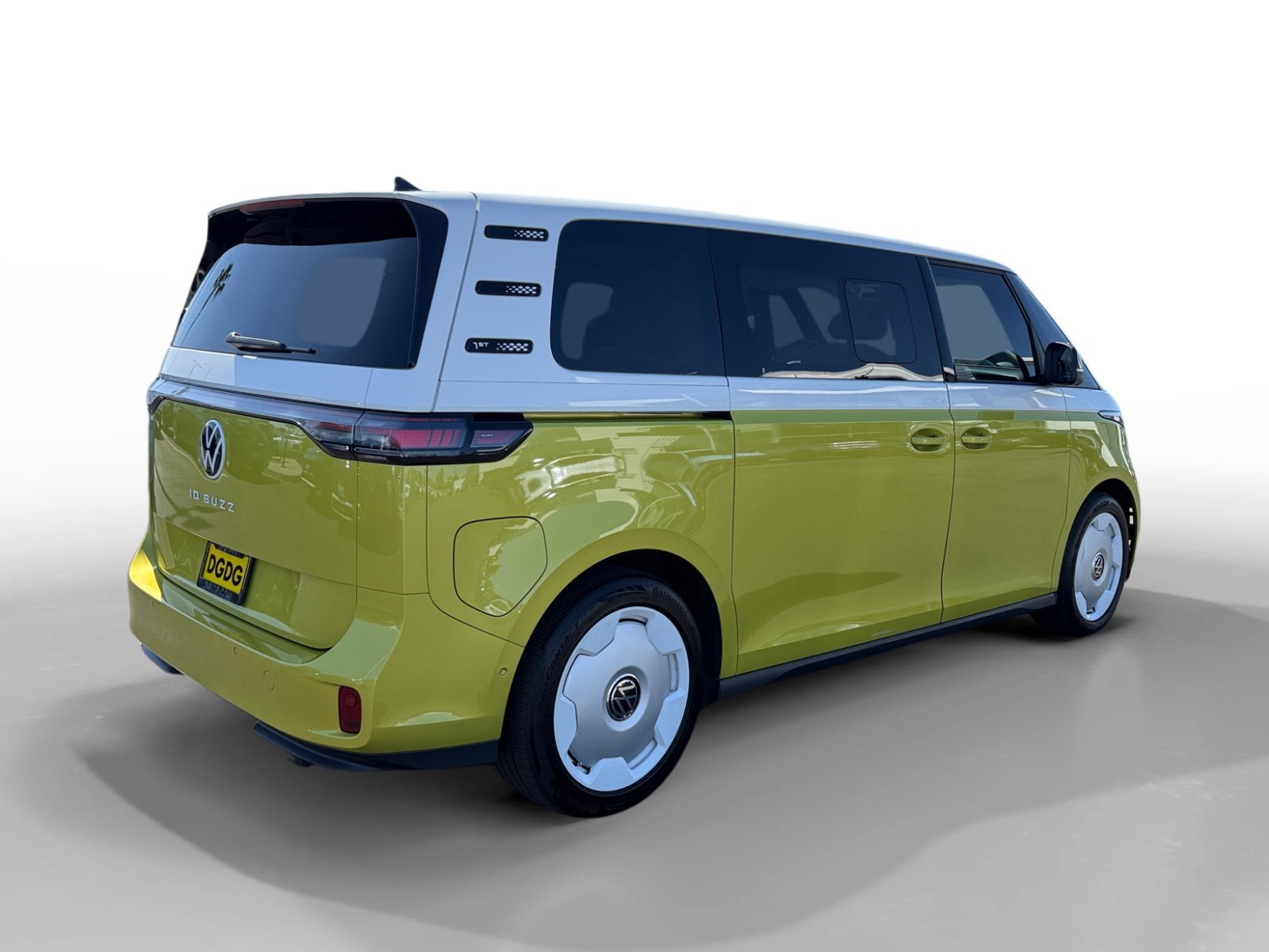 Certified Used 2025 Yellow Volkswagen 1st Edition image 5