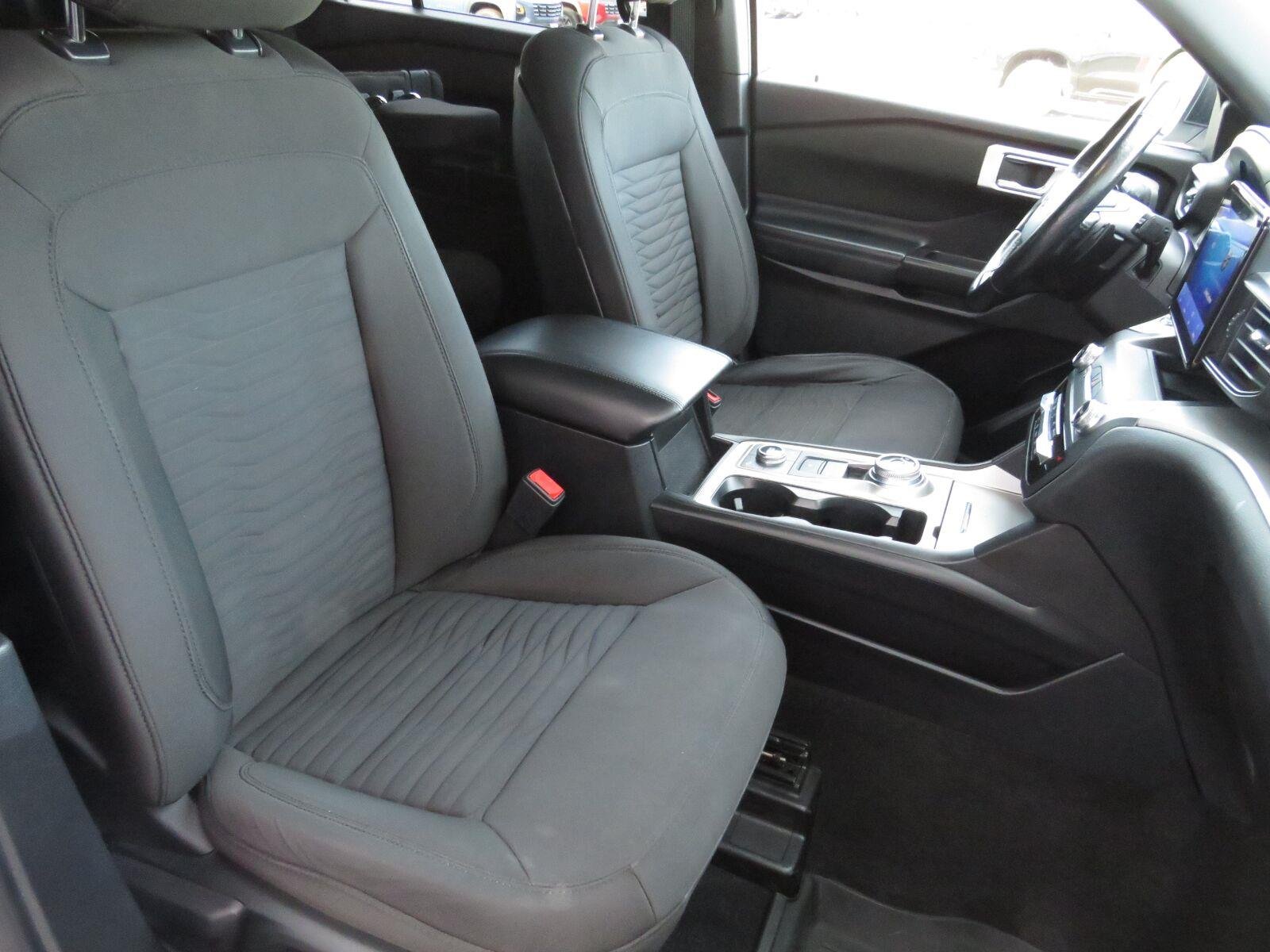 Used 2020 Oxford White Ford XLT image 30
