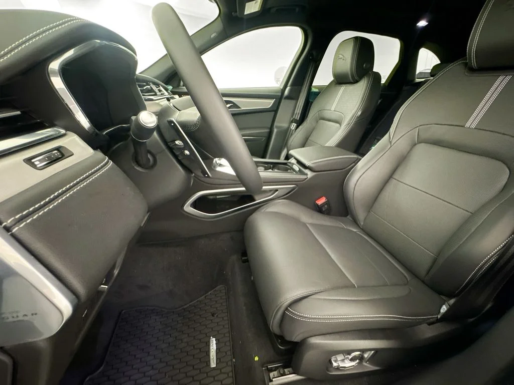 2026 Jaguar F-Pace R-Dynamic S - Photo 21