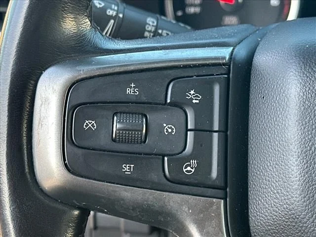 Used 2021 White Chevrolet Premier image 29