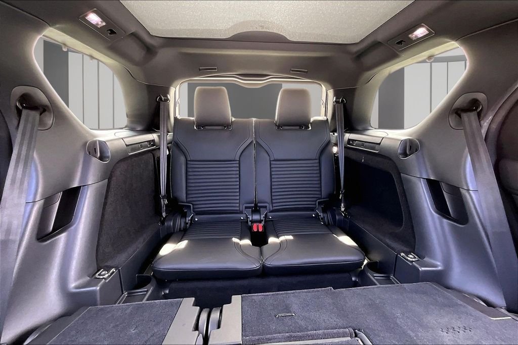 Certified Used 2025 Santorini Black Metallic Land Rover S image 24