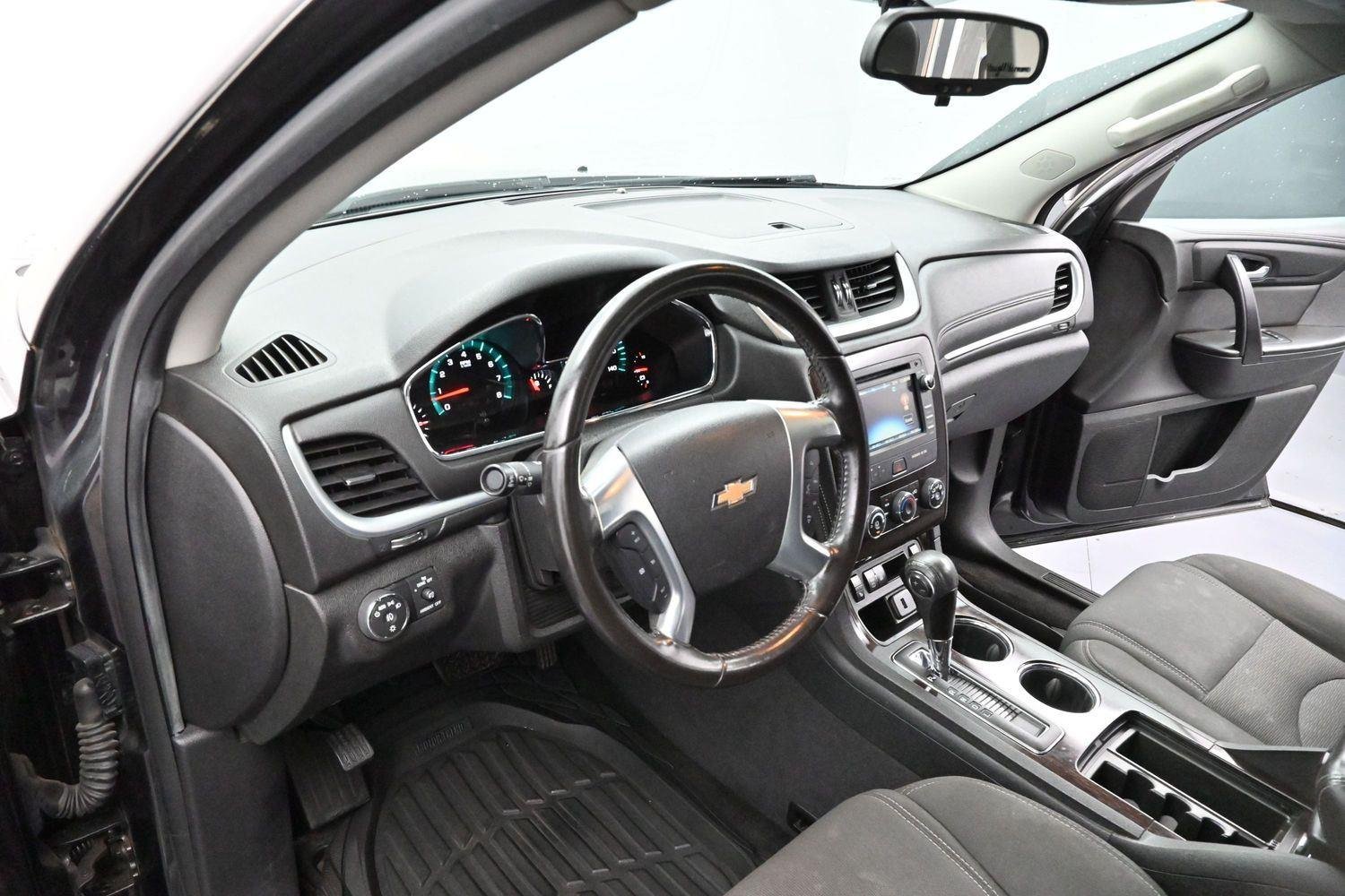 Used 2016 Tungsten Metallic Chevrolet LT image 13