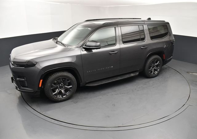 New 2026 Baltic-Gray Metallic Clear-Coat Exterior Paint Jeep Upland image 15