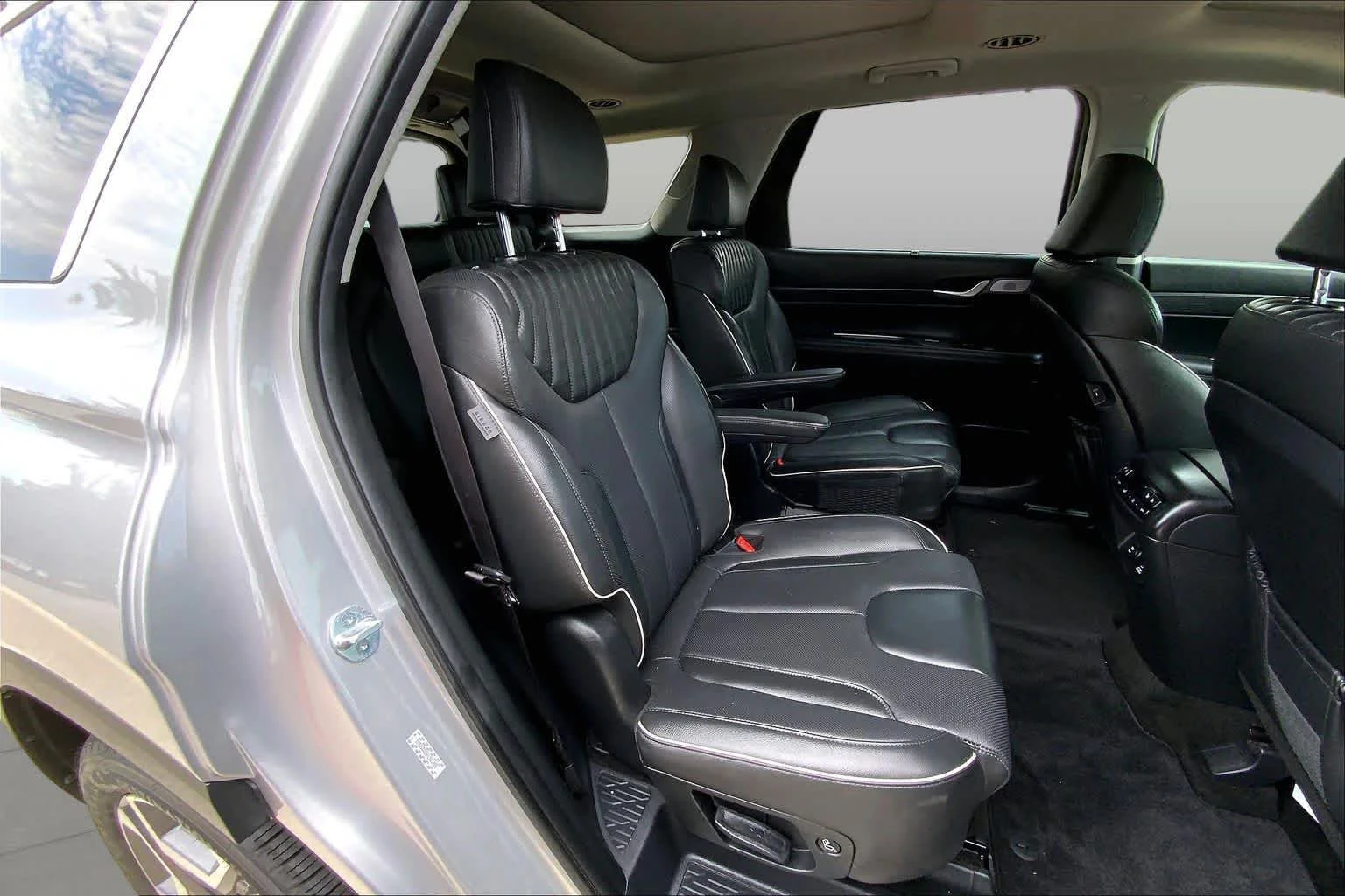 Used 2023 Typhoon Silver Hyundai Limited image 20