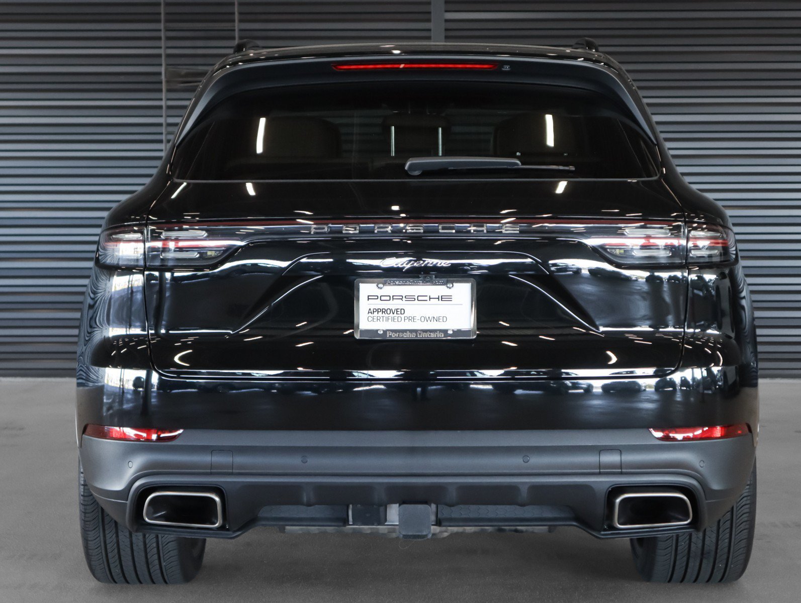 Certified Used 2023 Chromite Black Metallic Porsche  image 9
