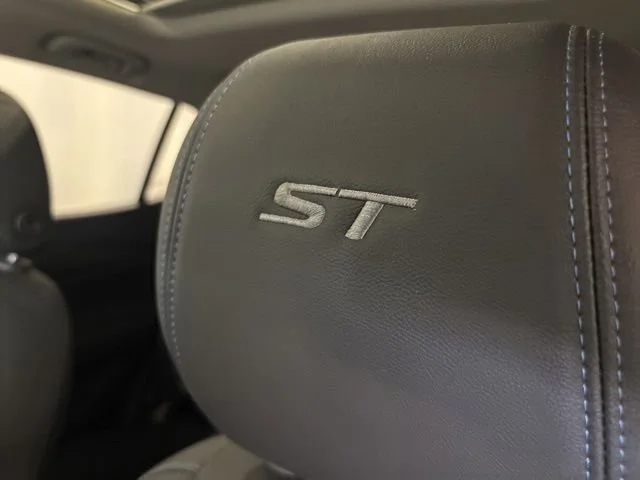 2025 Buick Encore GX Sport Touring - Photo 16