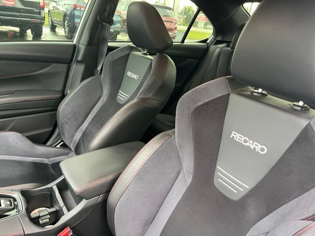 Used 2022 White Subaru GT image 10
