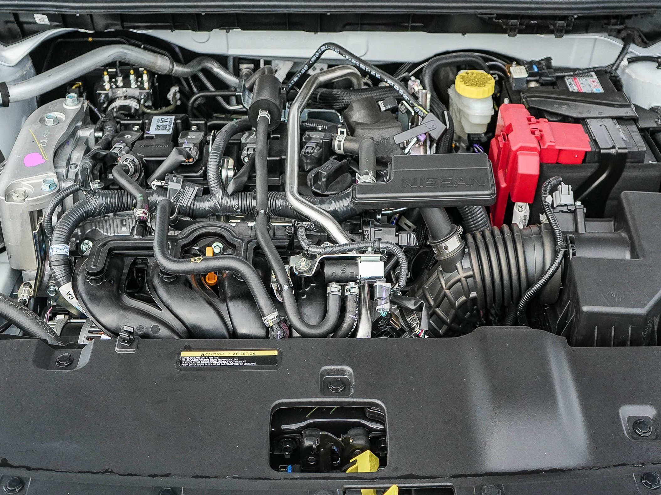 New 2027 Aspen White Tricoat/Super Black Nissan SR image 9