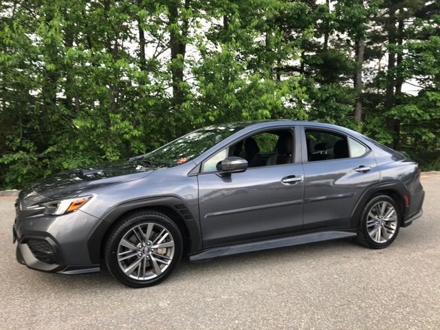 Used 2024 Gray Subaru Base image 9