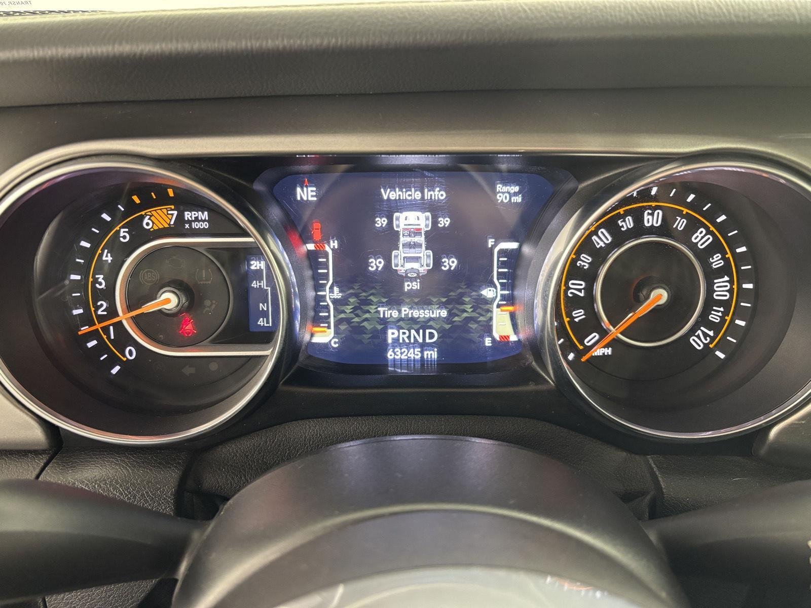 Used 2020 Billet Silver Metallic Jeep Sahara image 30