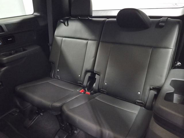 Used 2024 White Hyundai SEL image 8