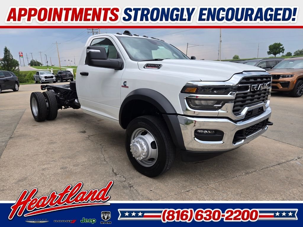 New 2026 Bright White Clearcoat RAM Tradesman image 13