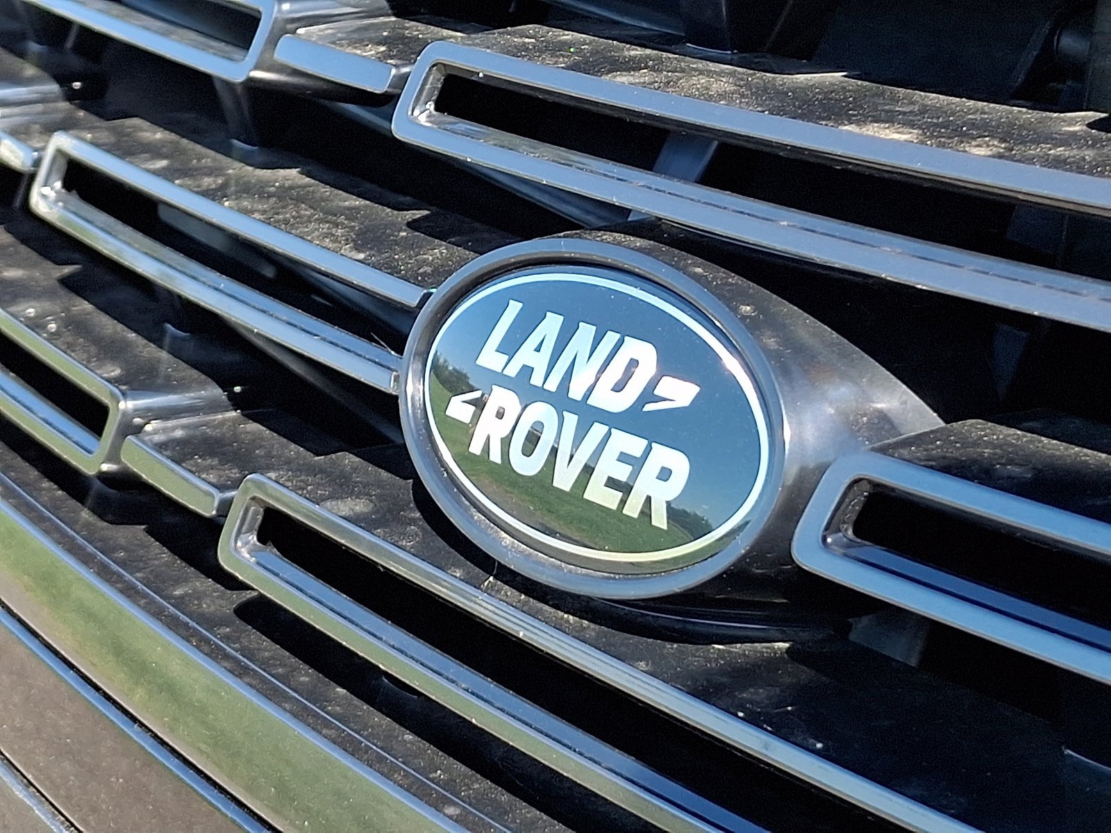 New 2027 Santorini Black Land Rover  image 18