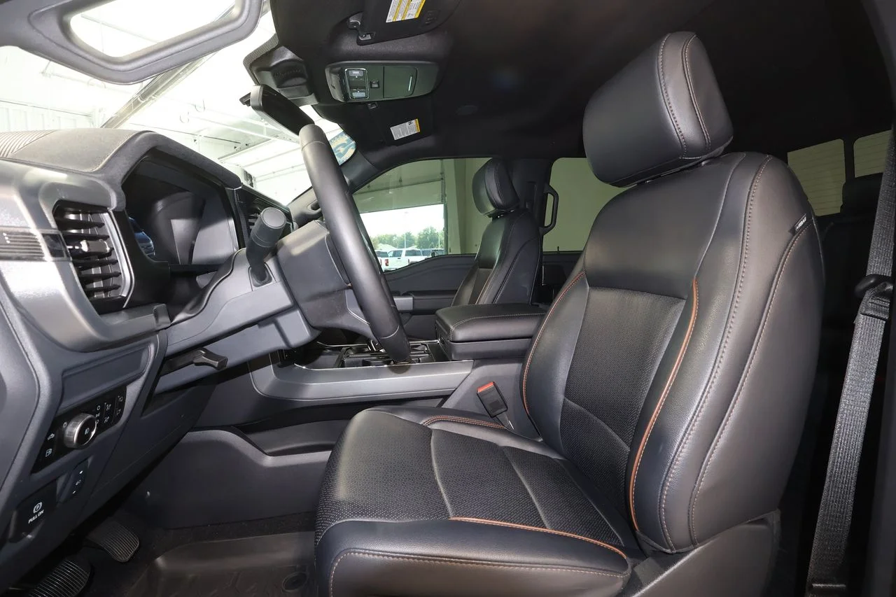 Used 2025 White Ford Lariat image 23