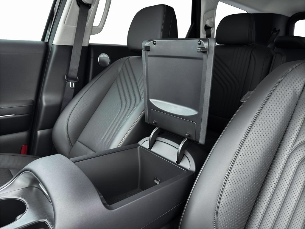 New 2026 Black Hyundai SEL image 27