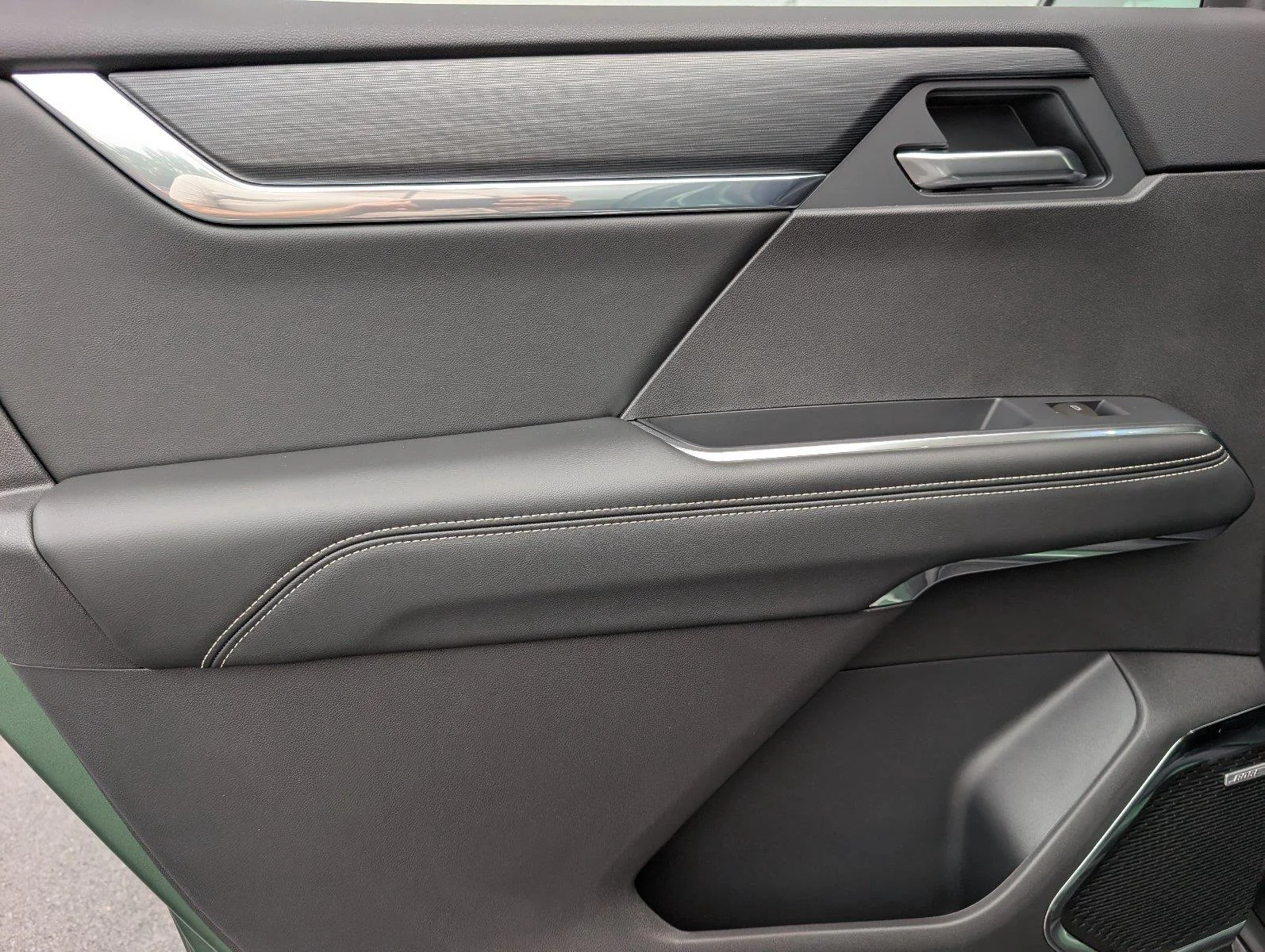 New 2027 Trailstone Green Metallic GMC Elevation image 33