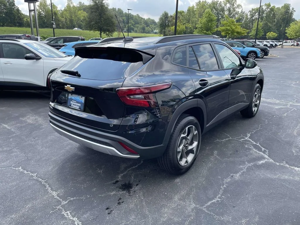 New 2026 Mosaic Black Metallic Chevrolet LT image 6