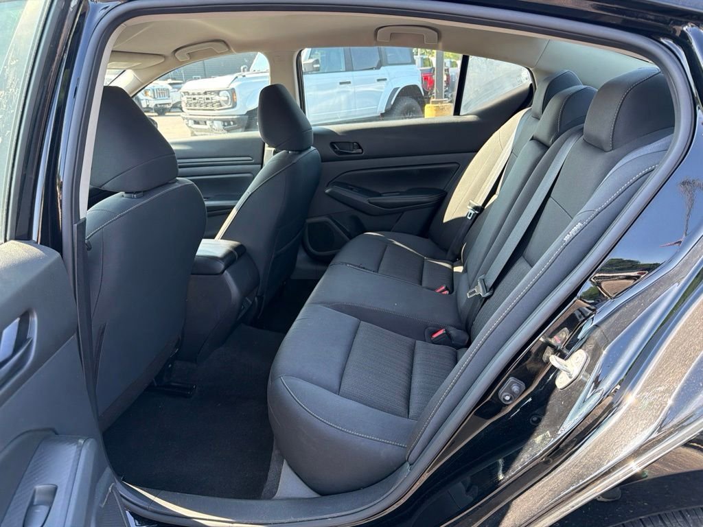 Used 2025 Black Nissan 2.5 SV image 13