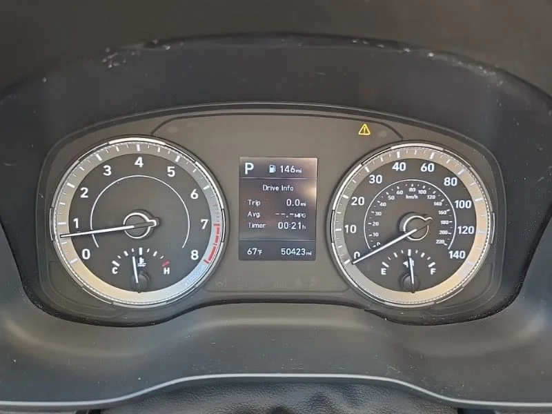 Used 2022 Silver Hyundai SEL image 14