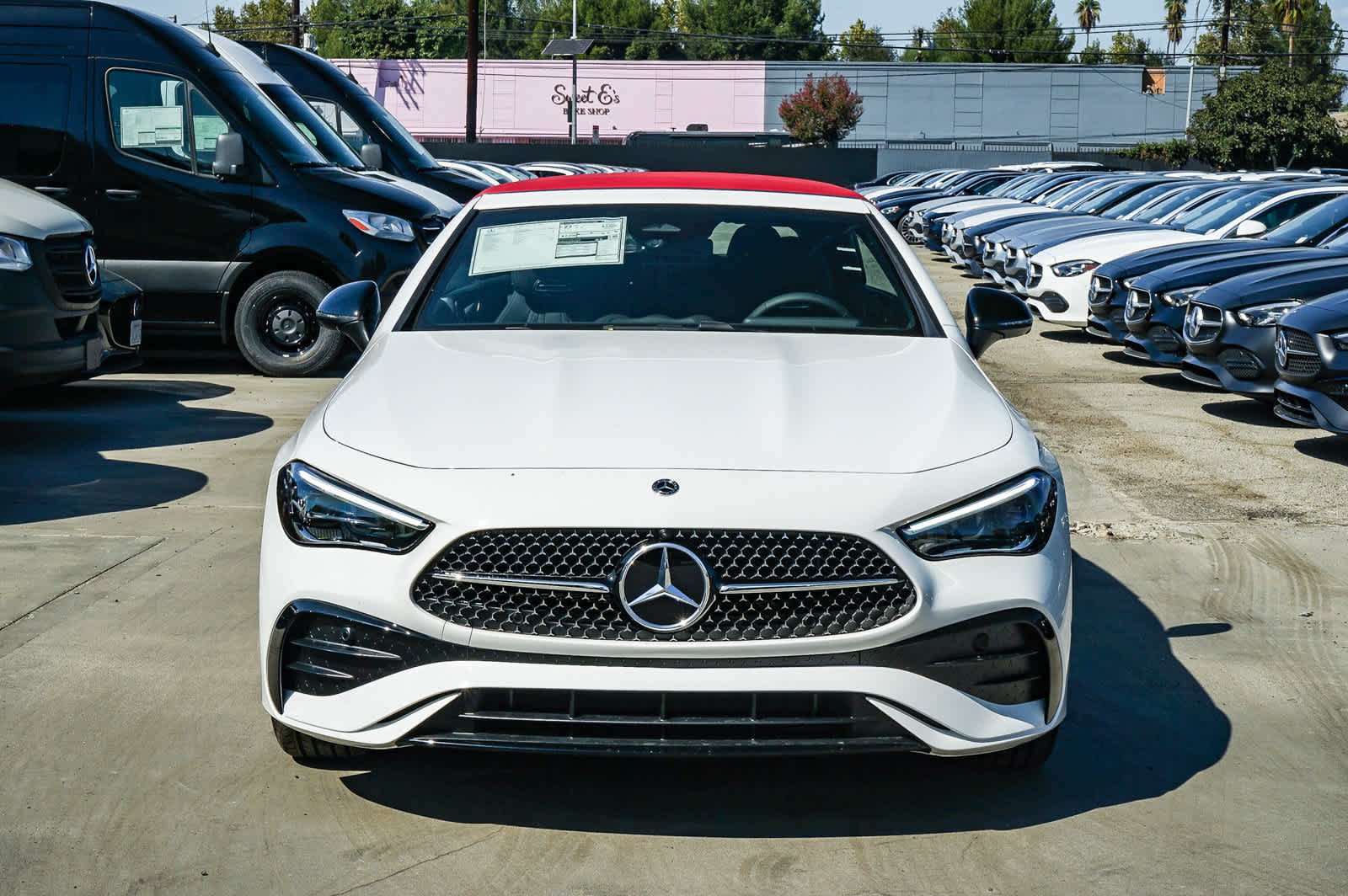 New 2027 Polar White Mercedes-Benz CLE 300 image 2